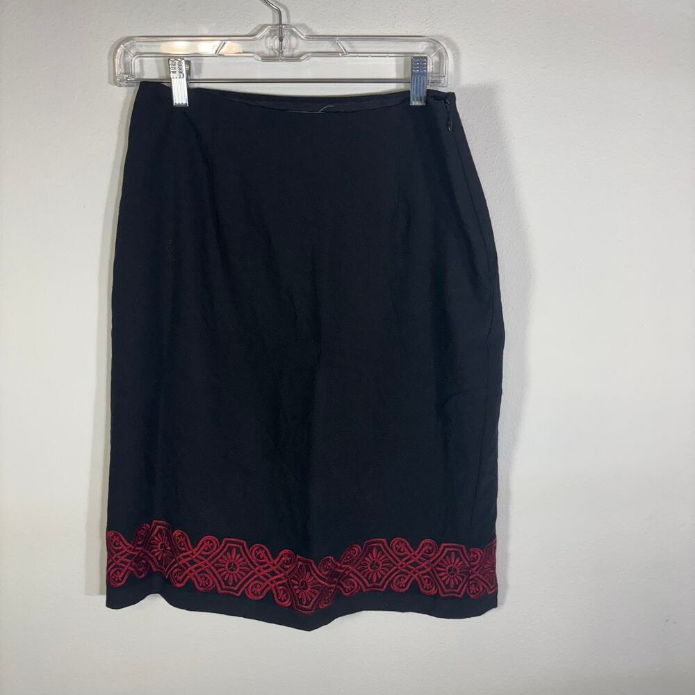 Ann Taylor LOFT 100% Wool Black Pencil Skirt Red Embroidered Hem Womens Size 8
